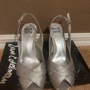 Mootsies Tootsies Silver Slingback Heels with Crisscross Straps